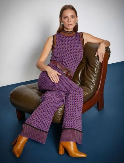 Colorful set of pants and sleeveless blouse