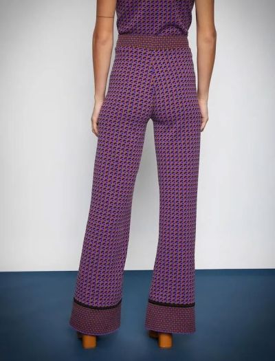 Colorful set of pants and sleeveless blouse